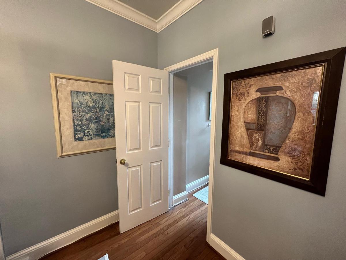 4 Bedroom Downtown Dc With Private Parking Walk Metro Nightlife *