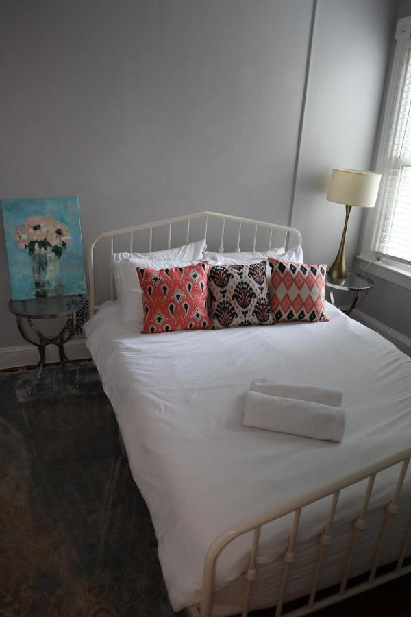 4 Bedroom Downtown Dc With Private Parking Walk Metro Nightlife *