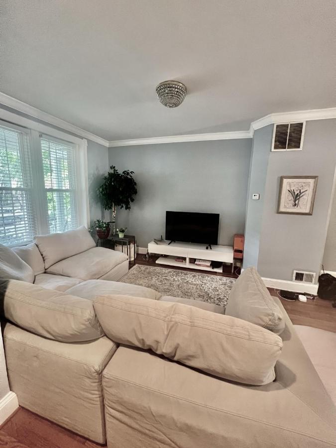 4 Bedroom Downtown Dc With Private Parking Walk Metro Nightlife Villa Washington